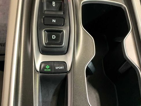 Used 2022 Honda Accord Touring image 7