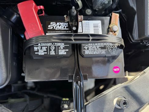 Used 2012 Toyota Camry LE image 19