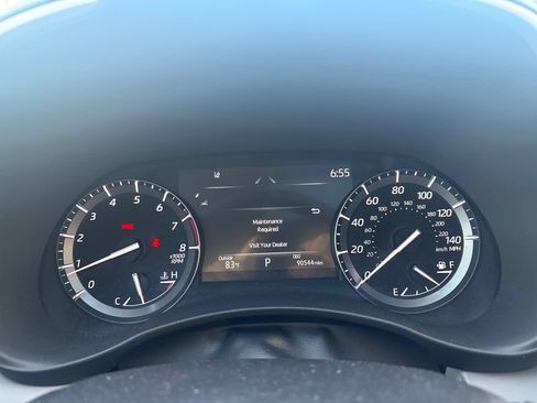 Used 2020 Toyota Highlander XLE AWD/4WD image 17