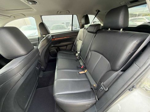 Used 2011 Subaru Outback 2.5i Limited w/ PWR Moonroof Pkg image 22