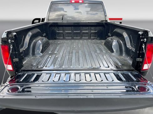 Used 2021 RAM 1500 Classic SLT AWD/4WD image 24