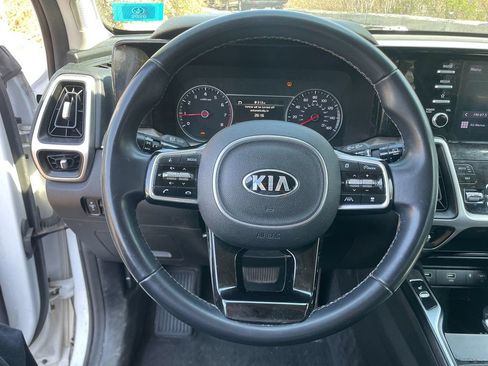 Used 2021 Kia Sorento EX w/ Panoramic Sunroof Package AWD/4WD image 15