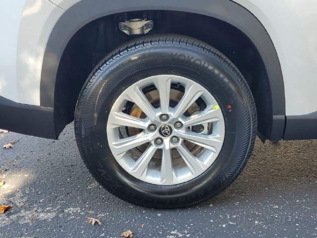 New 2026 Toyota Grand Highlander XLE FWD image 5