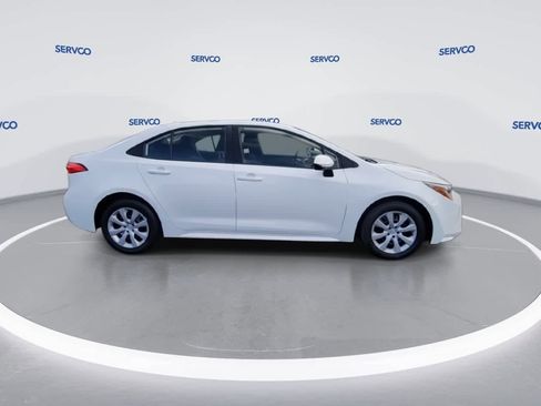 Used 2023 Toyota Corolla LE image 9