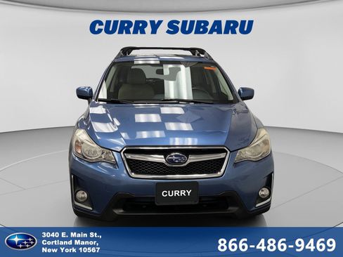 Used 2017 Subaru Crosstrek 2.0i Premium w/ Moonroof Package AWD/4WD image 8