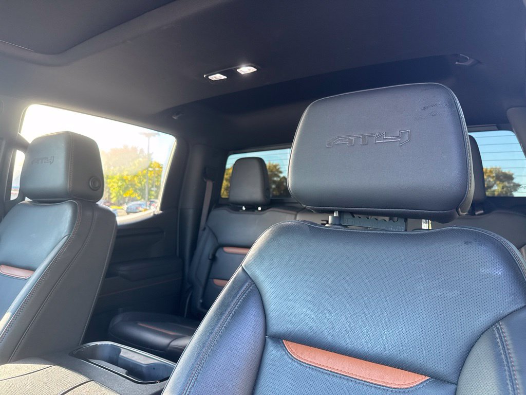 Used 2025 GMC Sierra 1500 AT4 w/ AT4 Premium Package AWD/4WD image 16
