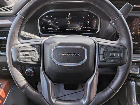 Certified 2025 GMC Sierra 2500 Denali Ultimate AWD/4WD image 17