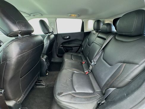 Used 2018 Jeep Compass Limited AWD/4WD image 13