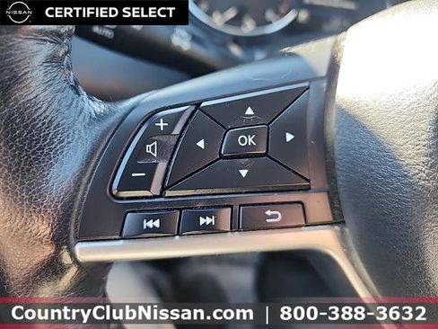 Certified 2019 Nissan Rogue SV w/ Sun & Sound Touring Package image 21