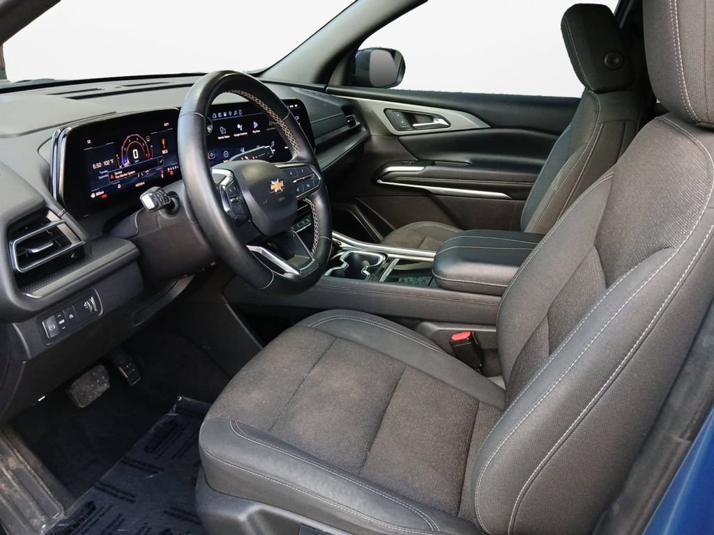 Used 2024 Chevrolet Traverse LS FWD image 18
