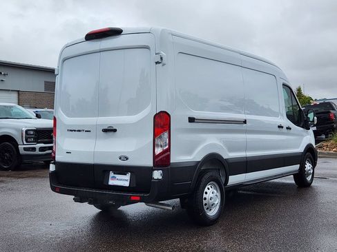 New 2026 Ford Transit 250 148 Medium Roof Extended AWD image 7