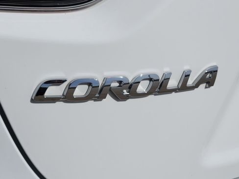Used 2024 Toyota Corolla LE image 12