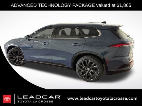 Used 2025 Toyota Crown Signia w/ Advanced Technology Package AWD/4WD image 2