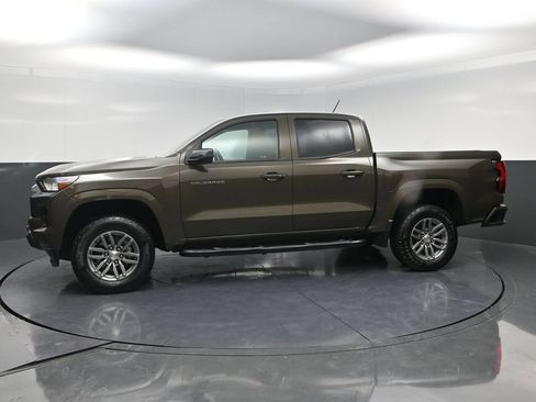 Used 2024 Chevrolet Colorado LT w/ LT Convenience Package II RWD image 3