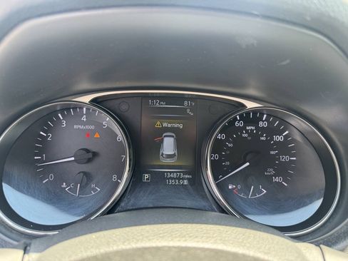 Used 2016 Nissan Rogue SV w/ SV Premium Package AWD/4WD image 29