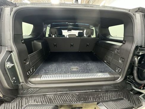 Used 2024 GMC Hummer EV 3X w/ LPO, Illumination Package image 21