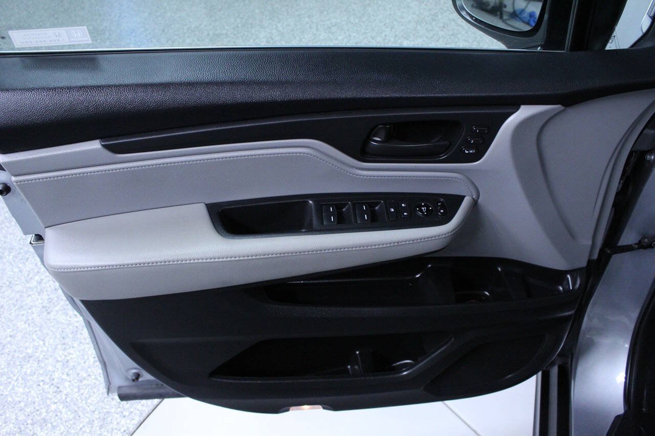 Used 2021 Honda Odyssey EX-L image 13