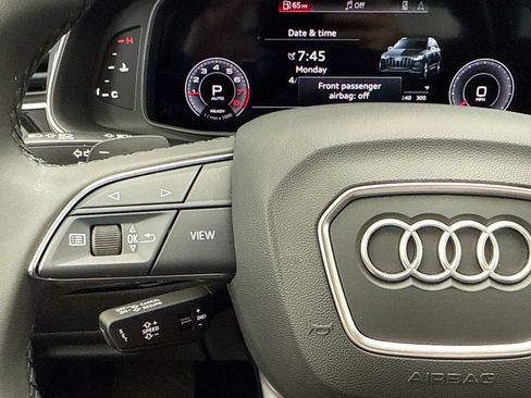 Used 2023 Audi Q7 2.0T Premium w/ Convenience Package AWD/4WD image 11