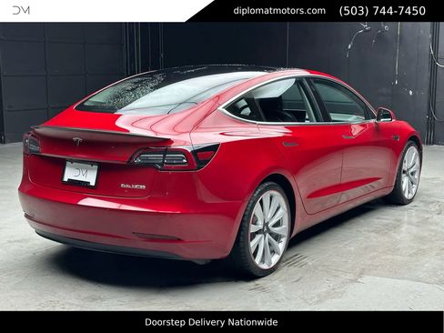 Used 2018 Tesla Model 3 Performance image 6
