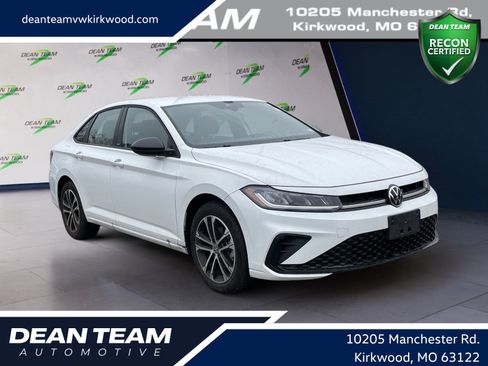 Used 2025 Volkswagen Jetta Sport FWD image 1
