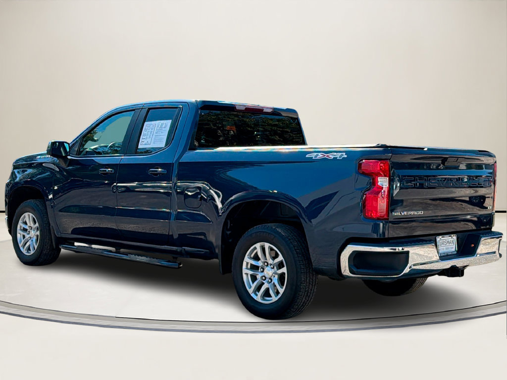 Used 2022 Chevrolet Silverado 1500 LT AWD/4WD image 3