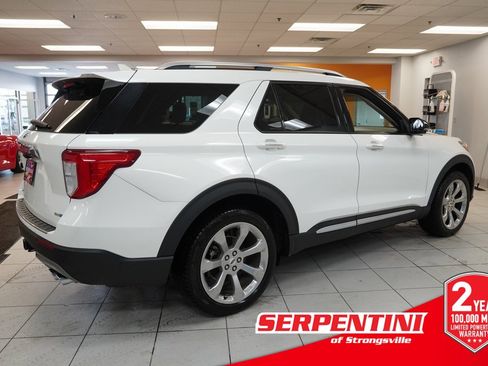 Used 2020 Ford Explorer Platinum w/ Premium Technology Package image 12