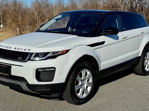 Used 2018 Land Rover Range Rover Evoque SE Premium image 1