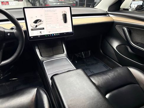 Used 2021 Tesla Model 3 Standard Range Plus RWD image 35