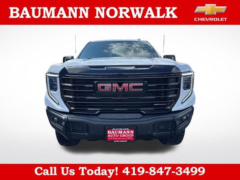 Used 2024 GMC Sierra 1500 AT4X AWD/4WD image 8