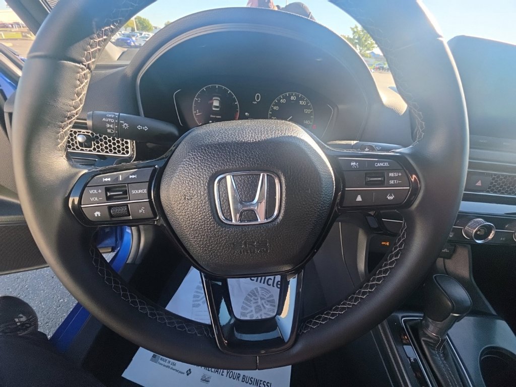 Used 2023 Honda Civic Sport image 18