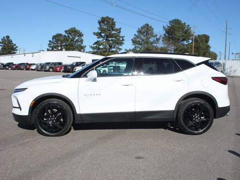 Used 2024 Chevrolet Blazer LT w/ Convenience Package image 5