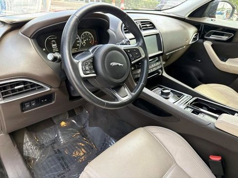 Used 2018 Jaguar F-PACE Prestige AWD/4WD image 23