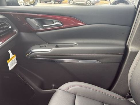 New 2026 Chevrolet Traverse RS w/ LPO, Floor Liner Package image 23
