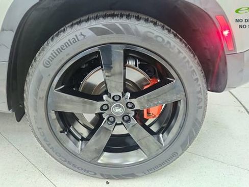 Used 2025 Land Rover Defender 110 X image 63