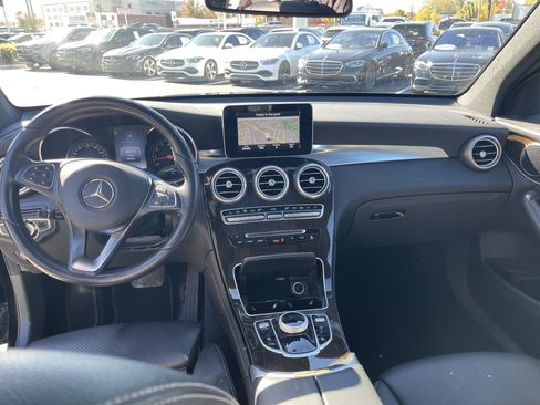 Used 2017 Mercedes-Benz GLC 300 4MATIC image 30