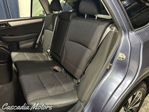 Used 2018 Subaru Outback 2.5i Premium image 8