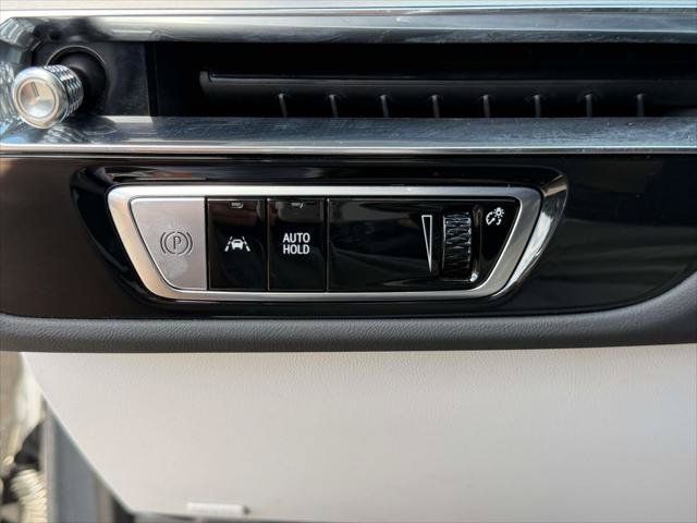 Used 2023 Cadillac Lyriq 2WD image 25