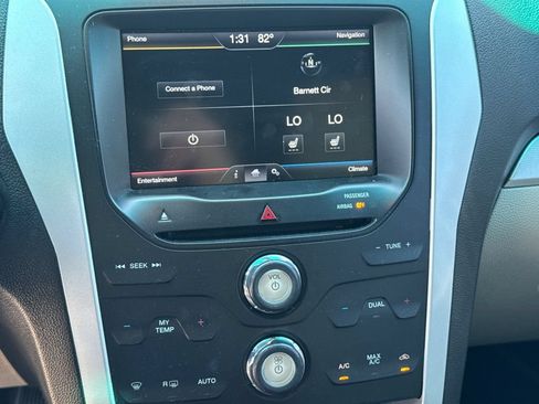 Used 2014 Ford Explorer XLT w/ Equipment Group 202A FWD image 28