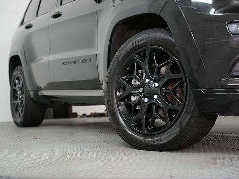 Used 2021 Jeep Grand Cherokee Limited X RWD image 16