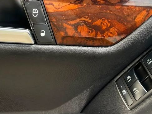 Used 2012 Mercedes-Benz C 250 Sedan image 15