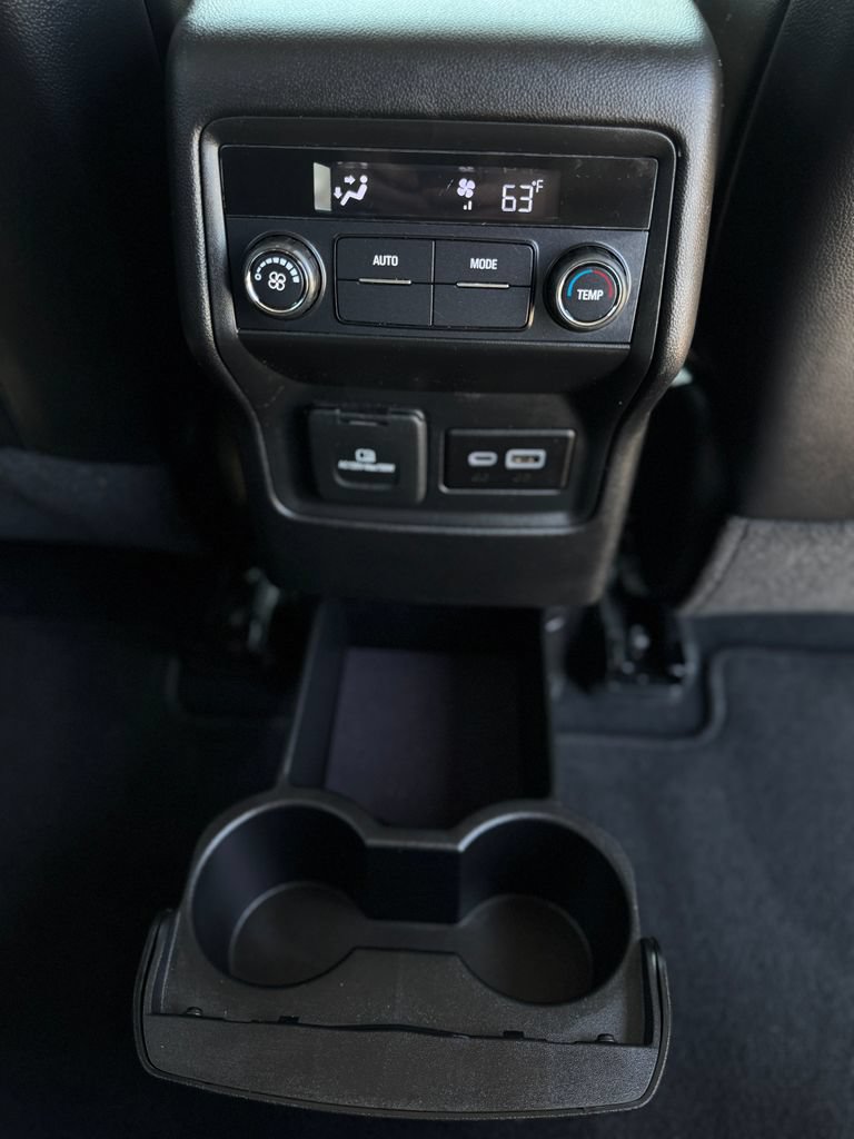 Used 2023 GMC Acadia SLT AWD/4WD image 31
