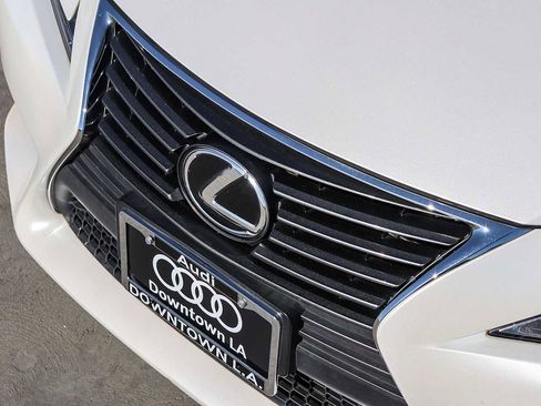 Used 2016 Lexus IS 200t image 8