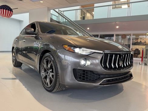 Used 2019 Maserati Levante image 7