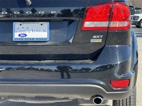 Used 2018 Dodge Journey SXT w/ Premium Group image 7