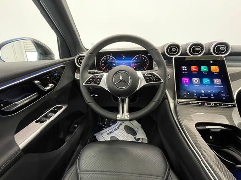 Used 2026 Mercedes-Benz GLC 300 image 23