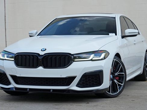 Used 2021 BMW 540i w/ Executive Package RWD image 3