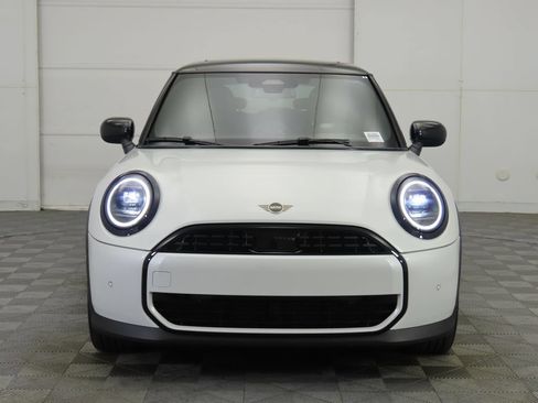 Used 2026 MINI Cooper 2-Door Hardtop FWD image 4