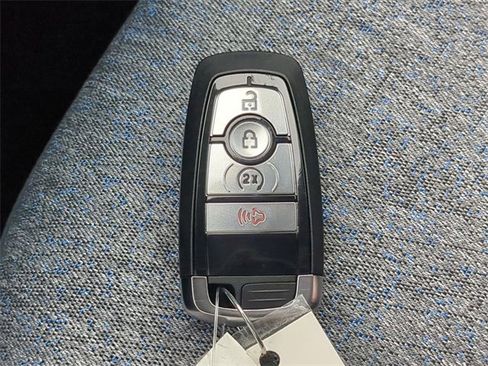 New 2025 Ford Maverick XLT w/ XLT Luxury Package image 28