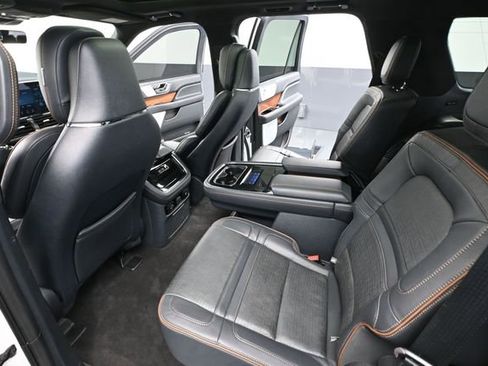 Used 2022 Lincoln Navigator Black Label AWD/4WD image 39