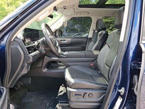 Used 2025 INFINITI QX80 Luxe AWD/4WD image 13